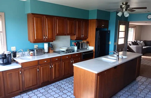 Sheboygan Casa | Pelican Point - Private Retreat - just 4 miles to downtown Sheboygan