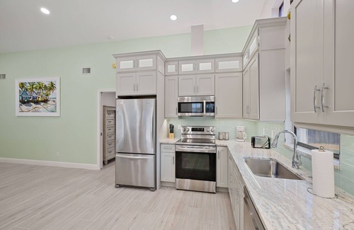 Bonita Springs Casa | Pelican Roost, Minutes From Beautiful SWFL Beaches, Fine Dining & Golf Courses!
