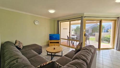 Kalbarri Villa | Pelican Shore Villa 17 - Kalbarri WA