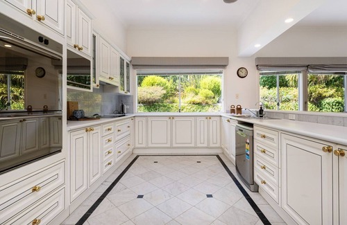 Mount Eliza Casa | Pelican Views by Property Mums