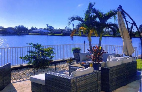 Lake Suzy Casa | Pelican’s Bay a “Peace” of Modern Paradise