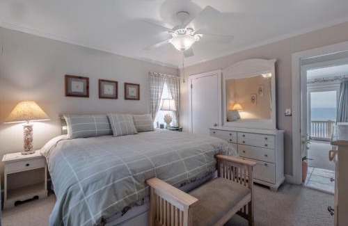 Surf City Casa | Pelicans Bill