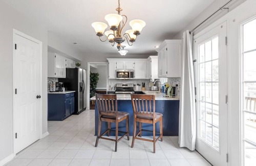 Mechanicsville Apartamento | Pelot, 9023 Pelot Place