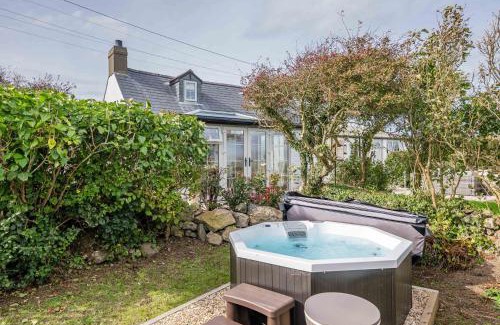 Garn Fadryn Casa | Penbryn-Bach