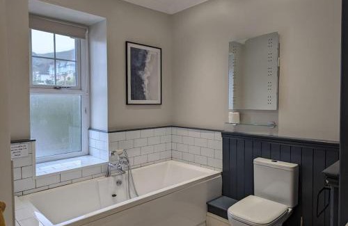 Aberdovey Apartamento | Pencartref Apartment - 4 Bedrooms, 3 Bathrooms, Sleeps 7-8