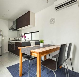 Nishi-Shinjuku Casa | Pencil House - 10 mins walk to Shinjuku
