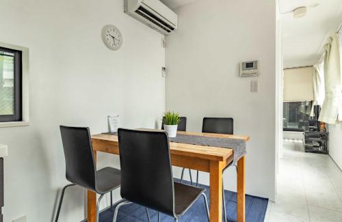 Nishi-Shinjuku Casa | Pencil House - 10 mins walk to Shinjuku