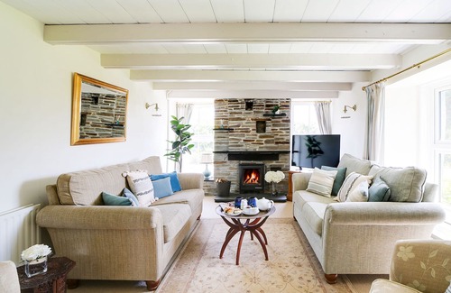 Pendoggett Casa | Pendoggett House - Beautiful Family Home, Sleeps 8 Stunning sea Views & Gardens