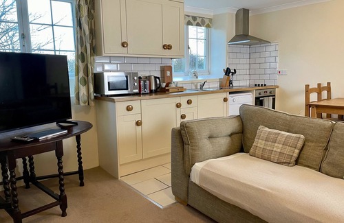 Trewassa Cabaña | Familiar-Rural-Baño privado con bañera-Vista al campo-Pendragon CottageHengroen
