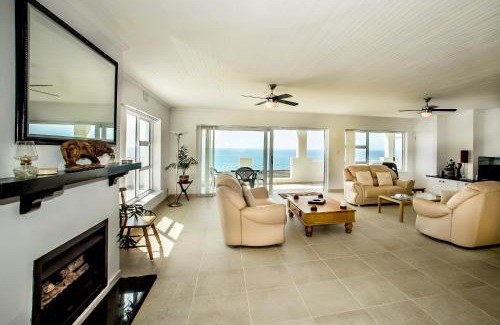 Froggy Farm Villa | Penguinden - Private Villa with Sea Views