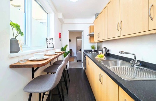 Stoke-on-Trent Casa | Penkhull House Summar