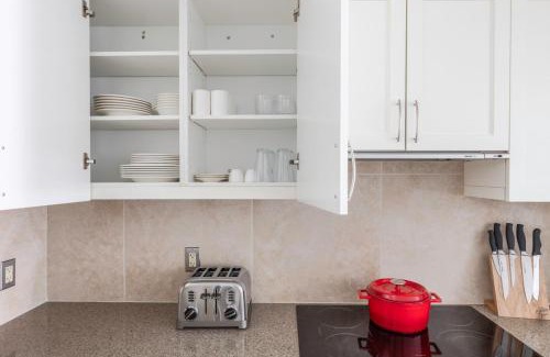 Penn Quarter Apartamento | Penn Quarter 1BR w Gym Pool Doorman nr Metro WDC-159