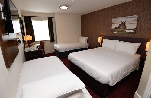 Whitby Hotel | Penny Hedge, Whitby by Marston's Inns