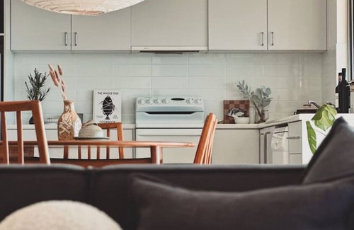 Penneshaw Cabaña | Penny Shack: sweet KI cottage with sea views