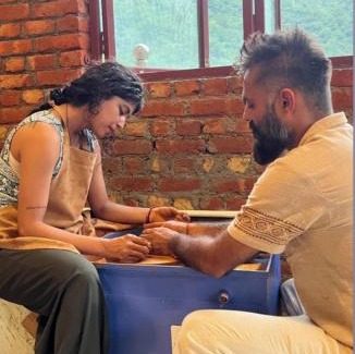Tapovan Apartamento | Pennylane Hotel - Aesthetic Mountain View Rooms With Tropical Garden, Netflix, Pottery Studio, Free Airport Pickup for 7 or more nights stay, 2 minute walk to ganga river in tapovan