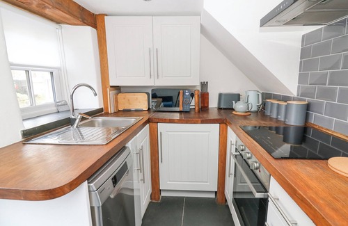 Newport Cabaña | PENPWMP, pet friendly in Newport, Pembrokeshire