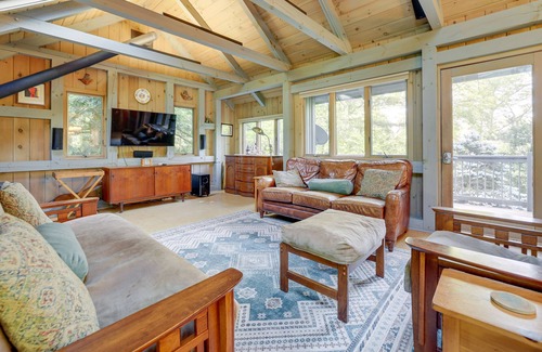 Penrose Casa | Penrose Vacation Rental w/ Deck & Hot Tub
