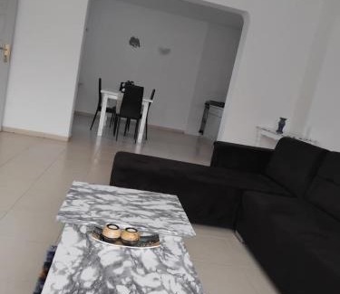 Santiago Casa | Pensão Zeny - Chão Bom