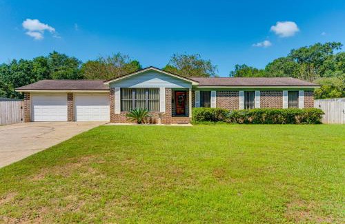 Florida Panhandle Casa | Pensacola Home about 13 Mi to Perdido Bay!