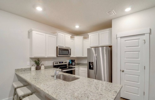 Pine Forest Casa | Pensacola Retreat w/ Pool Access, 20 Mi to Beach