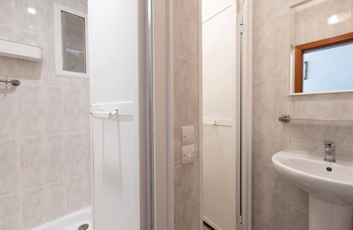Canovelles Casa | Pensión Galicia