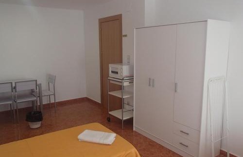 Zaragoza Centro Casa | Pensión La Ferroviaria Habitaciones Con Baño Privado - Sin Ascensor