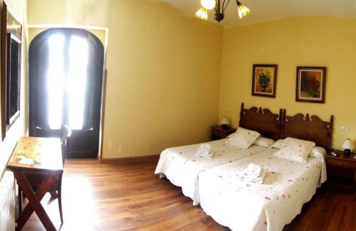 Cangas de Onís Casa | Pensión Plaza del Ayuntamiento