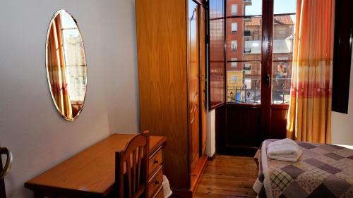 Centro histórico de León Casa | Pensión Sandoval by gaiarooms