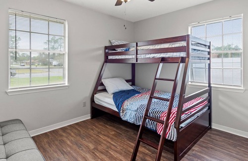 Myrtle Grove Casa | Pensicola Paradise - 20 min from Perdido & Pensicola Beach