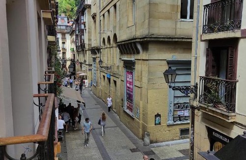 Centro histórico Casa | Pension AlojaDonosti
