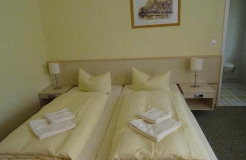 Alt Zeschdorf Casa | Pension Am Seeberg