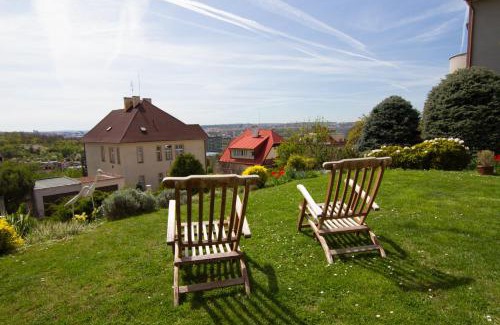 Prague 8 Casa | Pension Apartment Granit