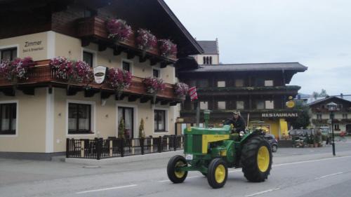 Fusch an der Grossglocknerstrasse Cama Y Desayuno | Pension Dorfplatzl