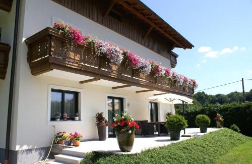 Sankt Leondard Cama Y Desayuno | Pension Bergfried