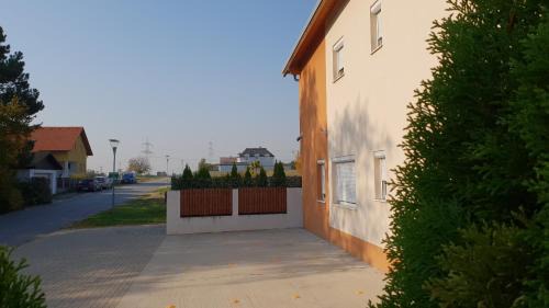 Parndorf Casa | Pension Diana-Parndorf