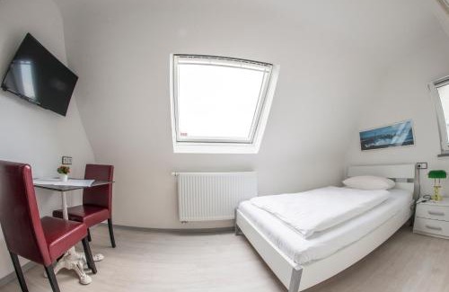 Nuertingen Casa | Pension Gino