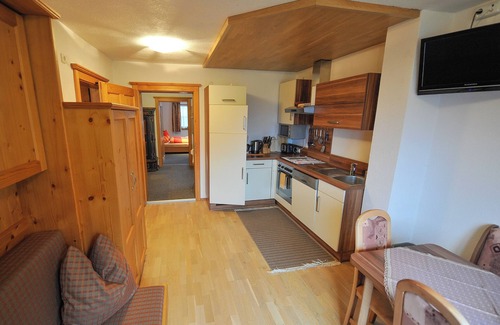 Stuhlfelden Apartamento | Pension Grubhof FW C, Stuhlfelden, sunny location, valley view, family-friendly.