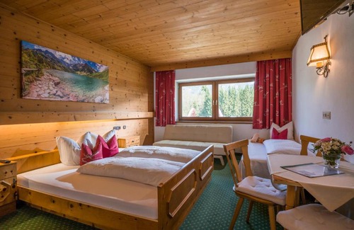 Koessen Casa | Pension Hüttwirt
