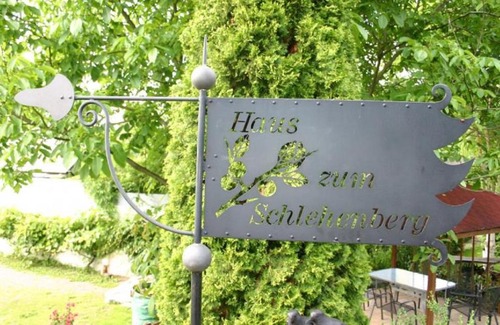 Wolfsbach Casa | Pension Haus zum Schlehenberg