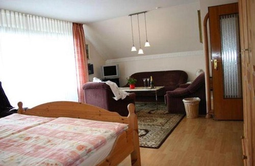 Wolfsbach Casa | Pension Haus zum Schlehenberg