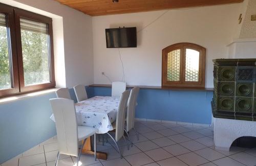 Adelzhausen Apartamento | Pension Heller