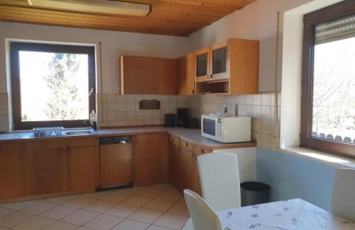 Adelzhausen Apartamento | Pension Heller