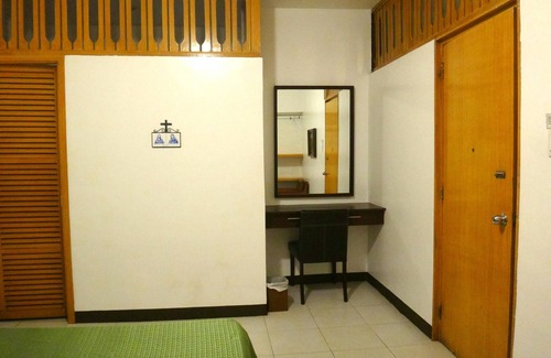 Ermita Night District Casa | Pension Natividad