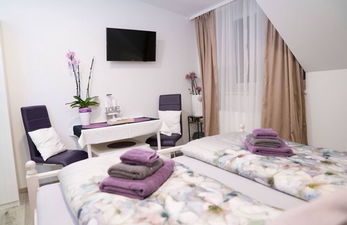 Bad Sauerbrunn Casa | Pension & Restaurant La Amalia