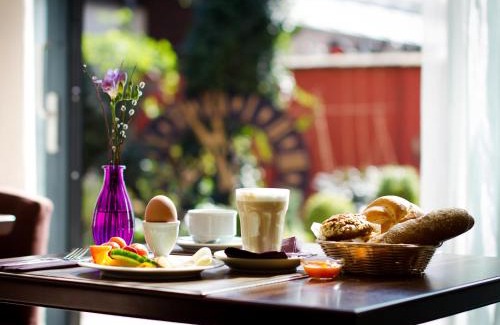 Rudolfsheim-Funfhaus Cama Y Desayuno | Pension Stadthalle