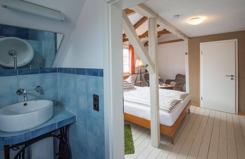 Naumburg Casa | Pension und Ferienwohnung Onkel Ernst