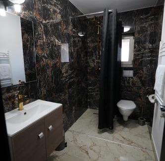 Bucu Casa | Pensiunea 77
