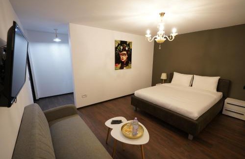 Bucu Casa | Pensiunea 77