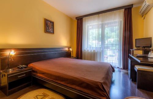 Calimanesti Casa | Pensiunea Alfrid