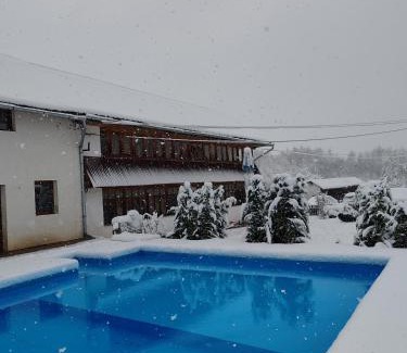 Harseni Casa | Pensiunea Andreea